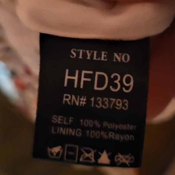 POL Dress Medium Midi Colorful Floral Tiered Lined Ruffle Tie Neck Wrinkle Knit - Picture 7 of 7